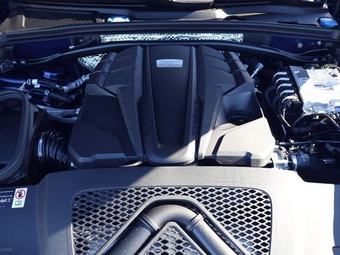 New 2026 Porsche Macan S image 26