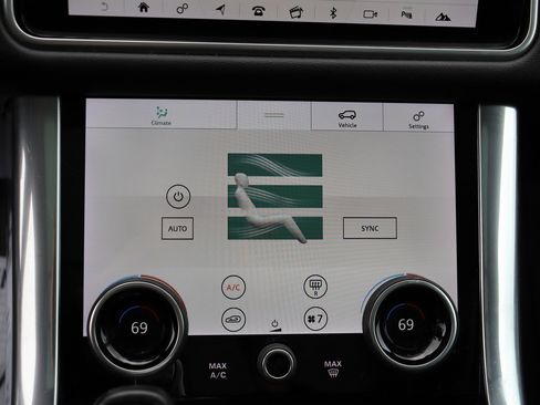 Used 2020 Land Rover Range Rover Sport SE image 40