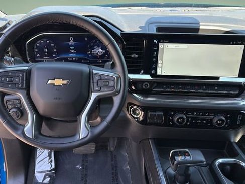 Used 2023 Chevrolet Silverado 1500 LTZ image 11