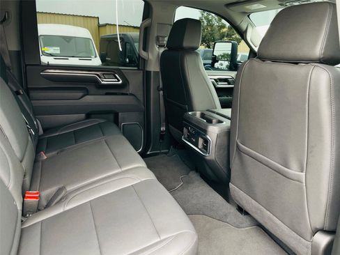 Used 2025 Chevrolet Silverado 2500 LTZ w/ Trail Boss Package AWD/4WD image 25