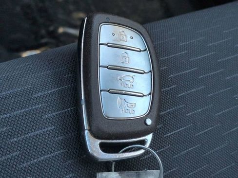 Used 2021 Hyundai Tucson Value FWD image 28