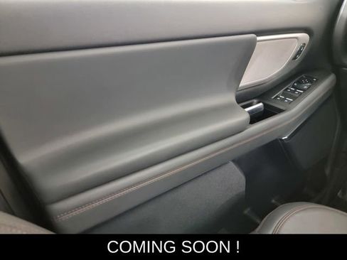 Used 2025 Ford Expedition Active image 30