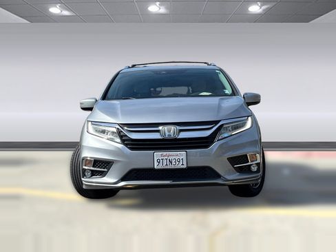 Used 2019 Honda Odyssey Elite image 4