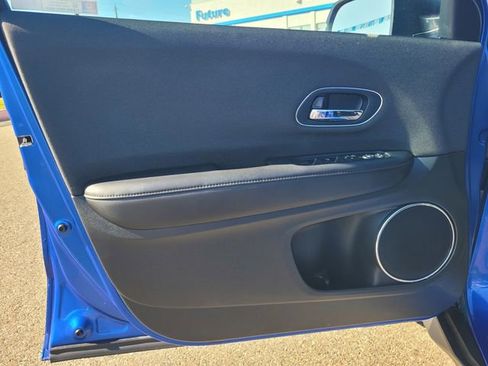 Used 2021 Honda HR-V EX image 18