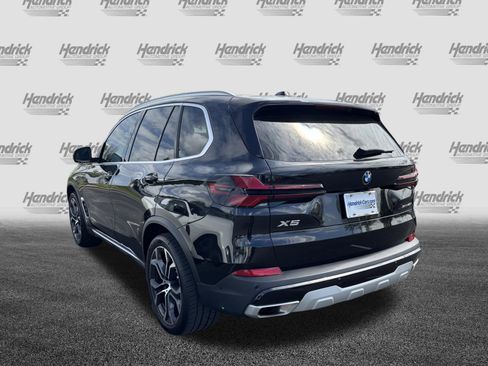 Used 2024 BMW X5 sDrive40i w/ Premium Package image 9