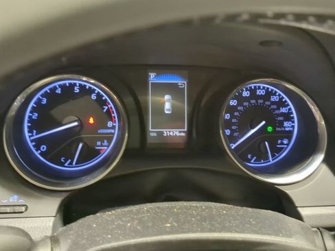 Used 2019 Toyota Camry SE FWD image 17