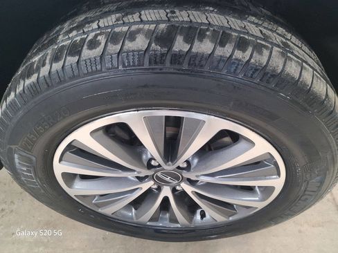 Used 2017 Lincoln Navigator Select image 11