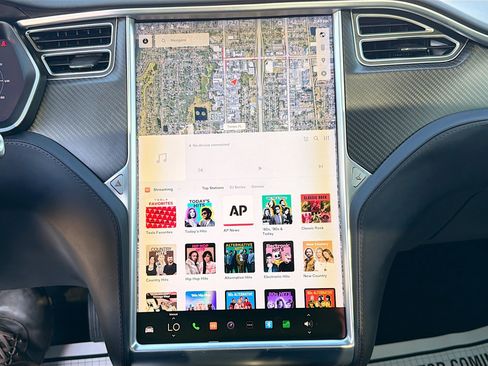 Used 2017 Tesla Model S 75D image 30