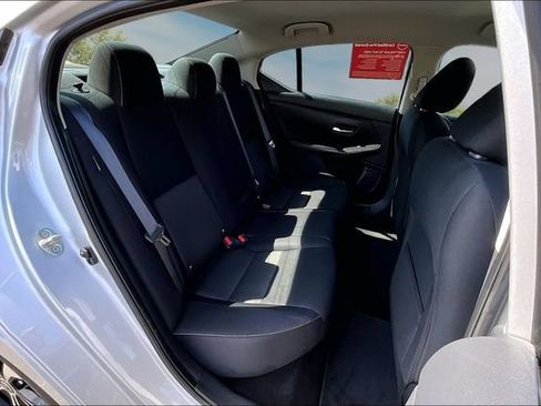 Certified 2022 Nissan Sentra SV FWD image 24