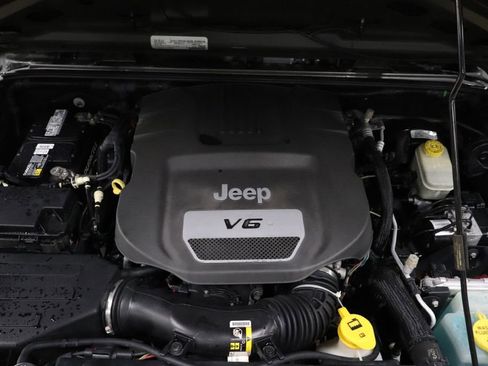 Used 2015 Jeep Wrangler Unlimited Sport w/ Quick Order Package 24S image 27