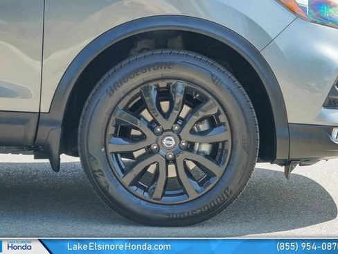 Used 2021 Nissan Rogue Sport SV AWD/4WD image 8
