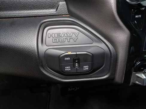 Used 2026 RAM 2500 Laramie AWD/4WD image 24