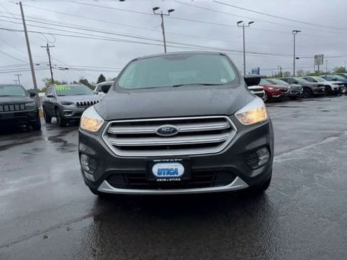 Used 2019 Ford Escape SE AWD/4WD image 3