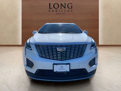 Used 2020 Cadillac XT5 Premium Luxury w/ LPO, Floor Liner Package AWD/4WD image 8