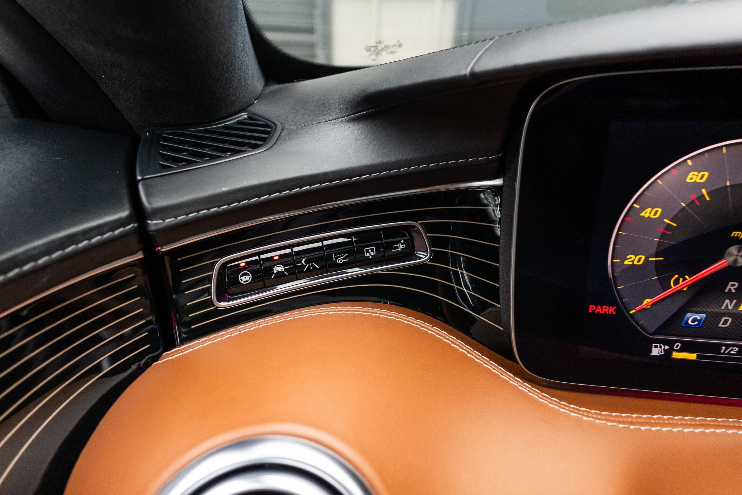 Used 2019 Mercedes-Benz S 560 4MATIC Coupe image 18
