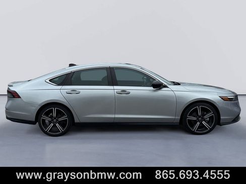 Used 2024 Honda Accord Sport image 2