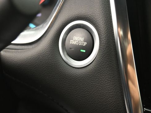 Used 2023 Chevrolet Traverse LT AWD/4WD image 18