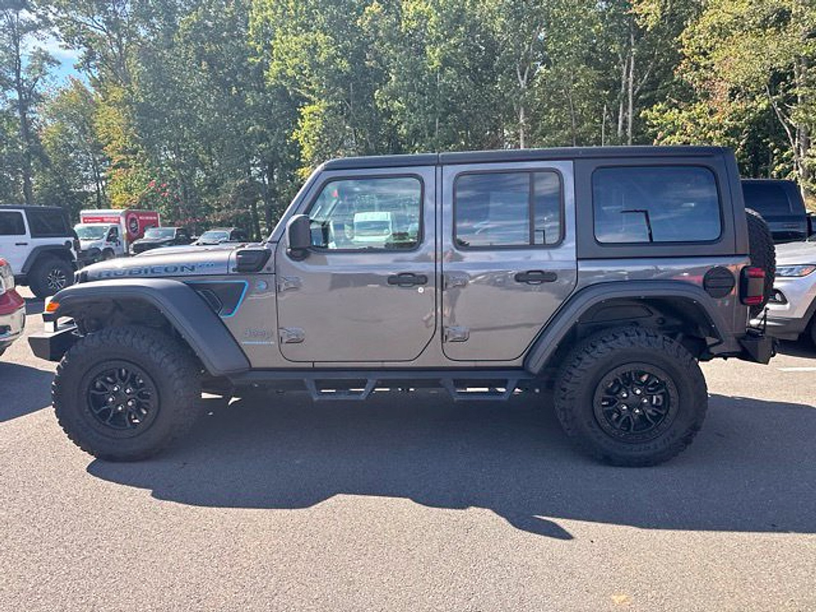 Used 2023 Jeep Wrangler Unlimited Rubicon 4xe AWD/4WD image 5
