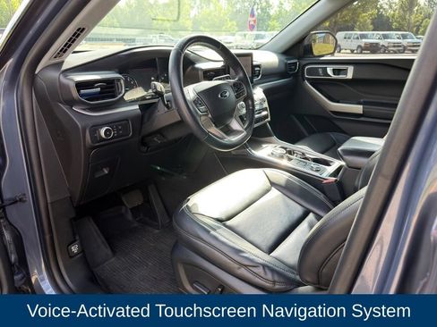 Used 2021 Ford Explorer XLT w/ Equipment Group 202A AWD/4WD image 23