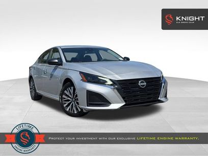 Used 2024 Nissan Altima 2.5 SV