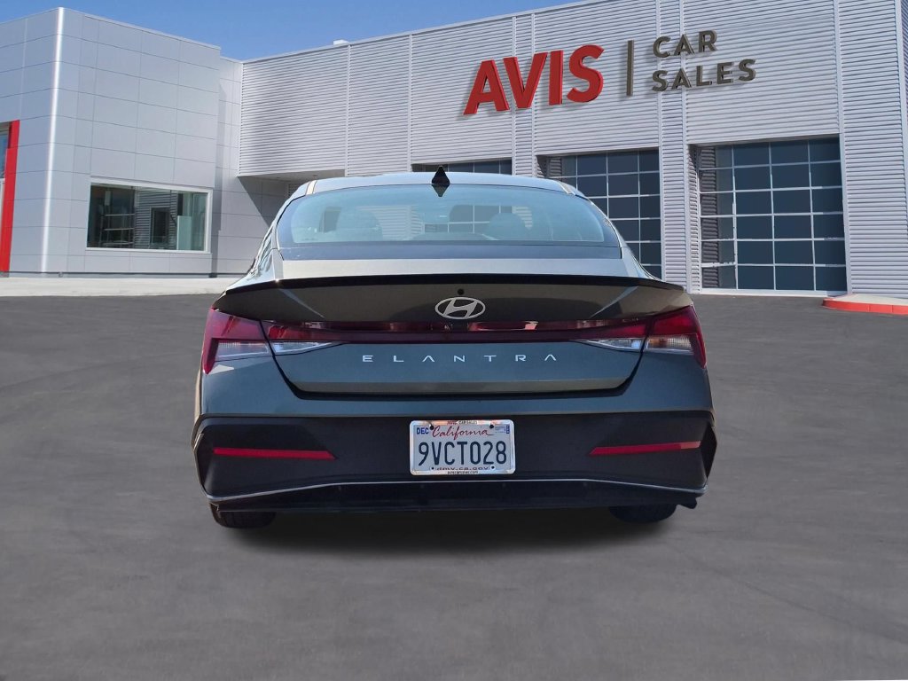 Used 2026 Hyundai Elantra Sport FWD image 7