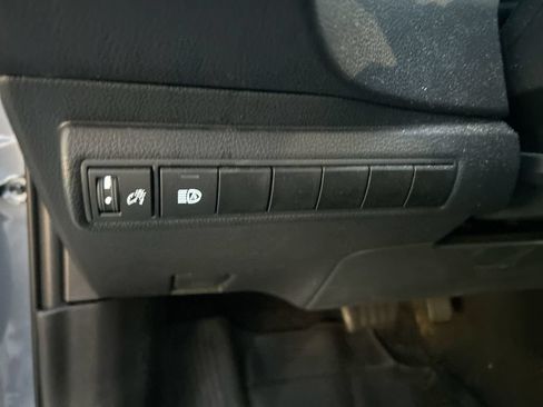 Used 2024 Toyota Corolla LE FWD image 13
