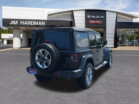 Used 2022 Jeep Wrangler Unlimited Sahara w/ Cold Weather Group image 9