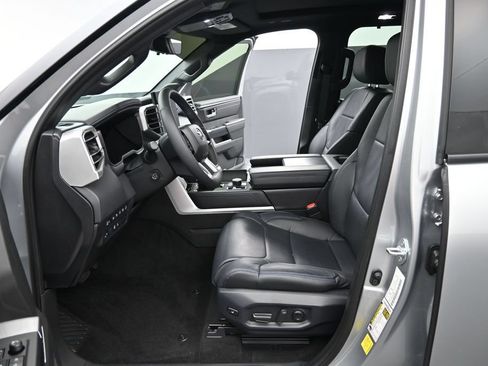 Used 2025 Toyota Sequoia Platinum w/ Tow Technology Package AWD/4WD image 11