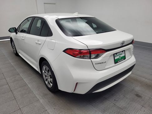 Used 2022 Toyota Corolla LE image 5