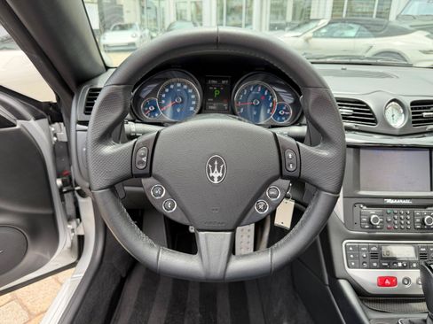 Used 2013 Maserati GranTurismo Sport RWD image 41