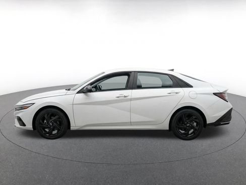 Used 2026 Hyundai Elantra Sport FWD image 4
