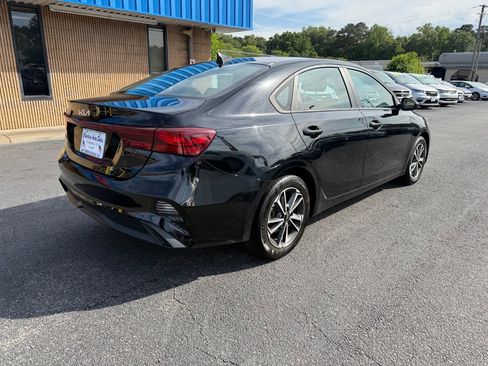 Used 2023 Kia Forte LXS FWD image 9