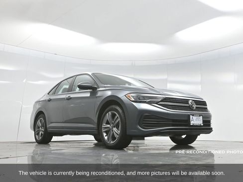 Used 2022 Volkswagen Jetta SE image 59