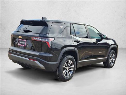 New 2026 Chevrolet Equinox LT w/ Safety and Technology Package image 2