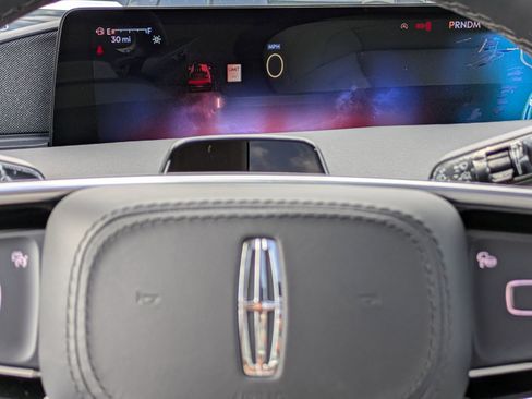 New 2026 Lincoln Navigator L Reserve AWD/4WD image 15