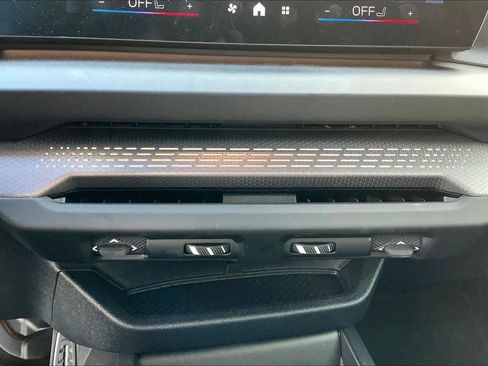 Used 2025 BMW M235i xDrive w/ Premium Package image 36