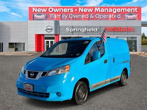 Used 2021 Nissan NV200 SV w/ Back Door Glass Package image 2