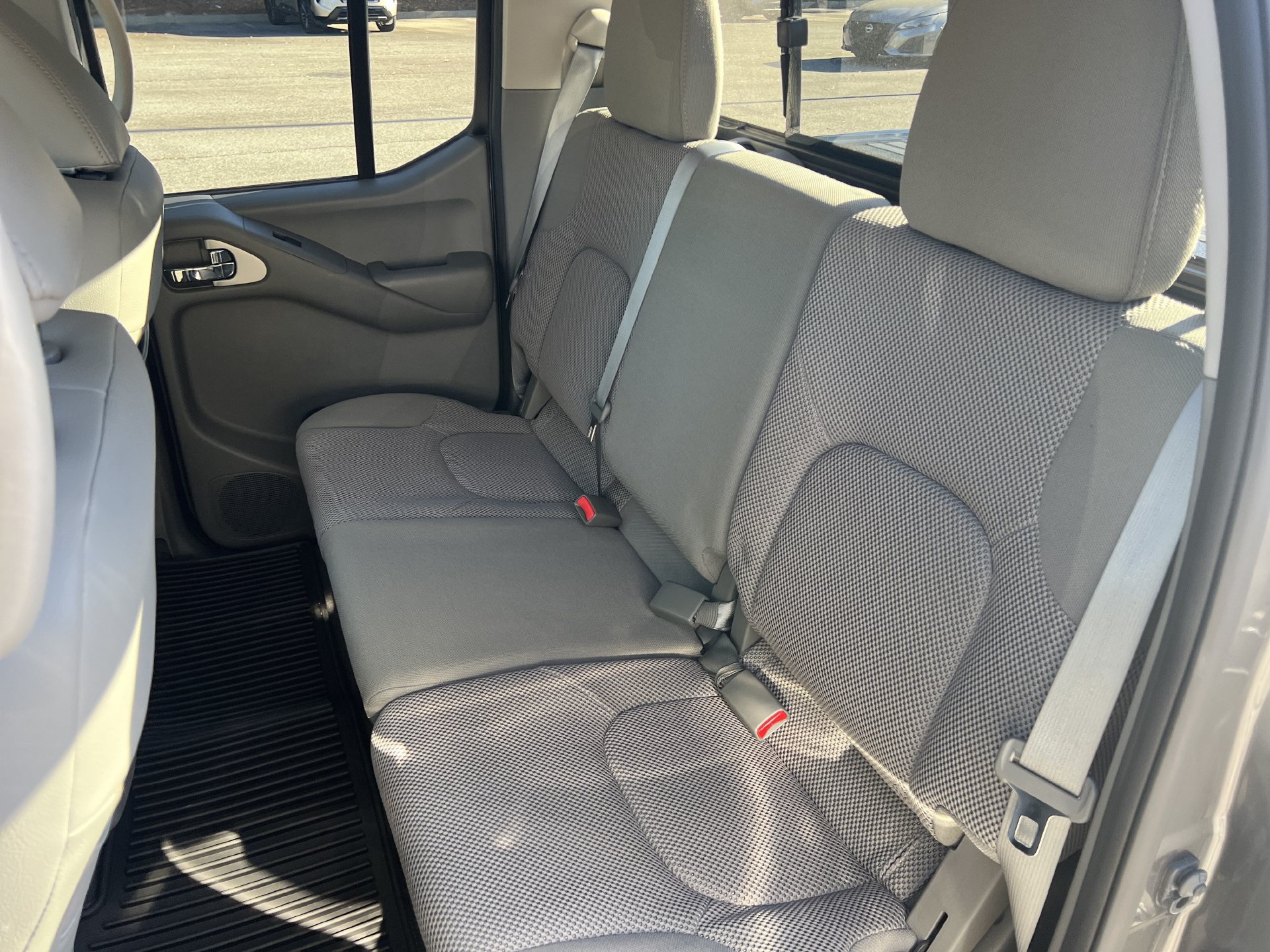 Used 2019 Nissan Frontier SV w/ Value Truck Package RWD image 15