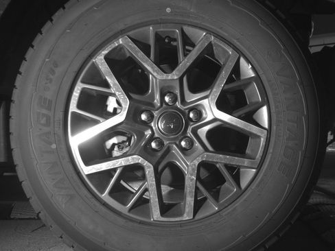 Used 2025 Jeep Wrangler Sahara image 13