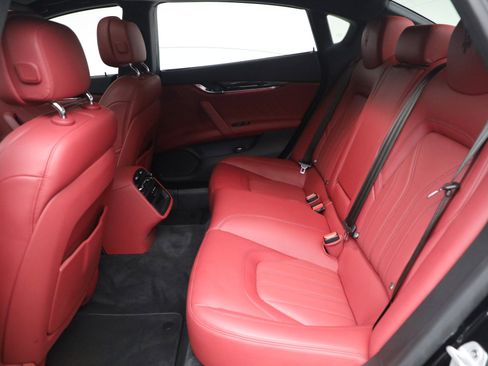 Certified 2022 Maserati Quattroporte Modena Q4 AWD/4WD image 18