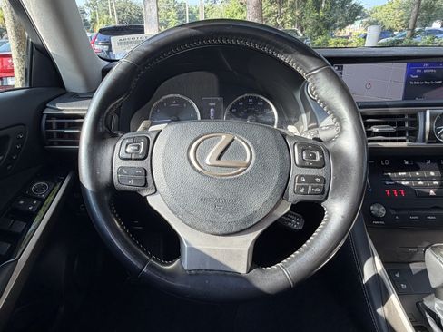 Used 2018 Lexus IS 300 AWD w/ Comfort Package image 34