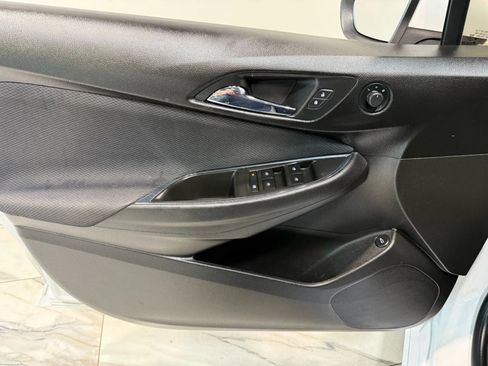 Used 2017 Chevrolet Cruze LT w/ RS Package image 11