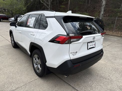 Used 2024 Toyota RAV4 XLE image 5