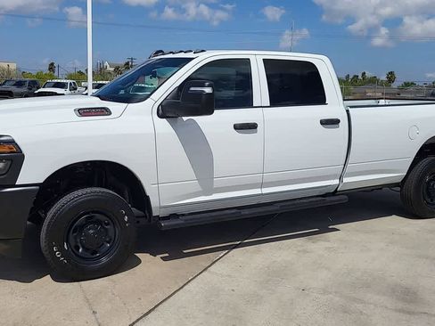 New 2026 RAM 2500 Tradesman AWD/4WD image 4
