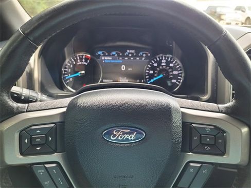 Used 2021 Ford Expedition XLT image 29