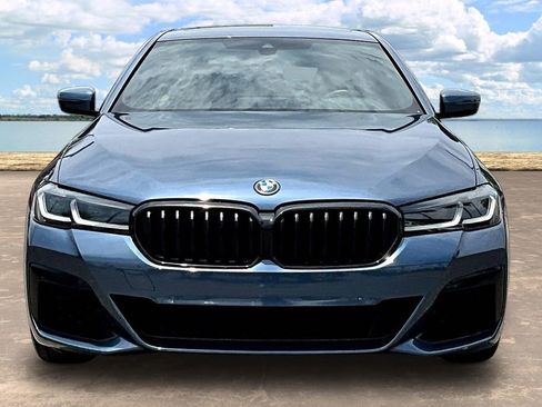 Used 2023 BMW 530e w/ M Sport Package RWD image 2