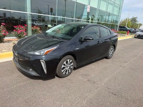 Used 2019 Toyota Prius LE AWD/4WD image 22