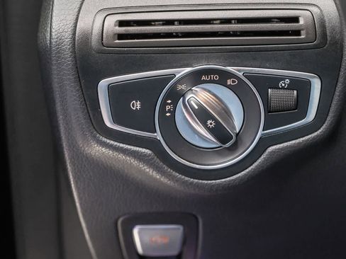 Used 2022 Mercedes-Benz GLC 300 image 28