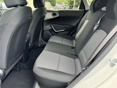 Used 2023 Kia Soul LX w/ Option Group 015 image 16