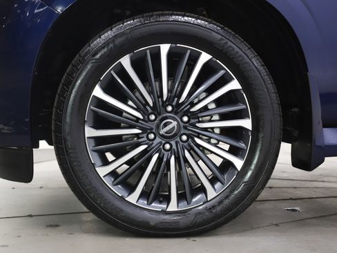 Used 2025 Nissan Armada Platinum Reserve AWD/4WD image 34